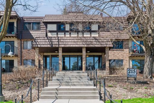 Photo for 215 Barry Avenue S, 202, Wayzata, MN 55391 - listing #7146253 Welcome to 215 Barry Ave S, #202, ideally located just blocks from the shops, restaurants, and amenities of downtown Wayzata.