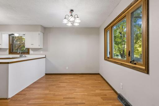 16551 Franklin Trail SE, Prior Lake, MN 55372