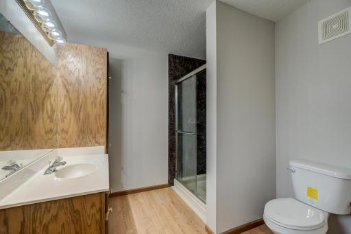 7187 Cahill Avenue, Inver Grove Heights, MN 55076