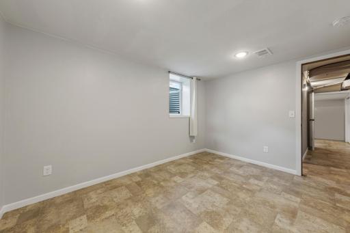 805 9th Avenue NE, Waseca, MN 56093