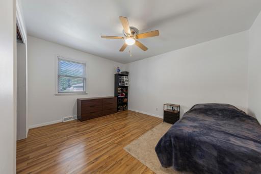 805 9th Avenue NE, Waseca, MN 56093