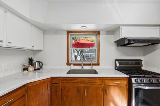 805 9th Avenue NE, Waseca, MN 56093
