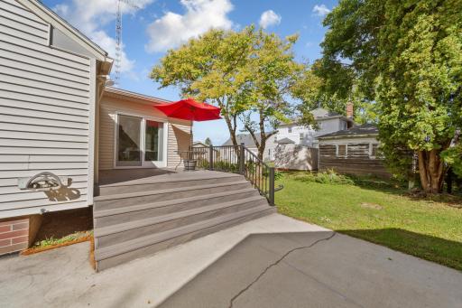805 9th Avenue NE, Waseca, MN 56093