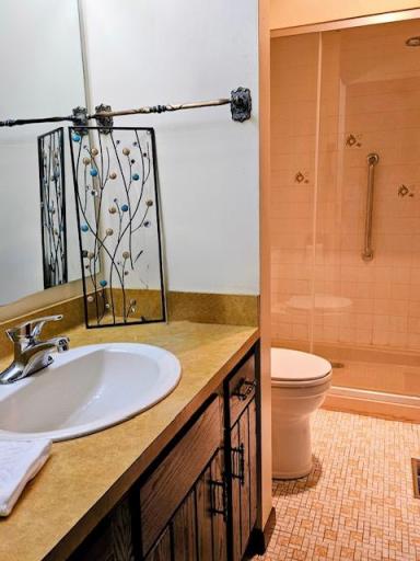 Ensuite 3/4 Bath