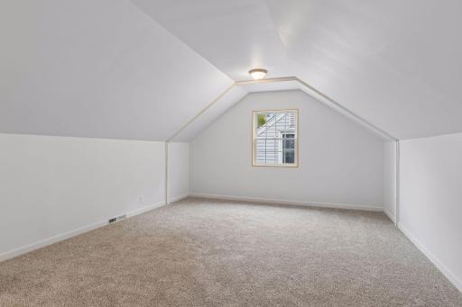 3801 26 1/2 Avenue N, Robbinsdale, MN 55422