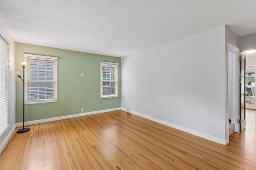 3801 26 1/2 Avenue N, Robbinsdale, MN 55422