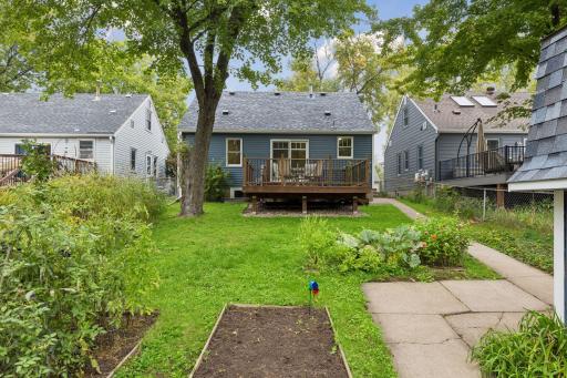 3801 26 1/2 Avenue N, Robbinsdale, MN 55422