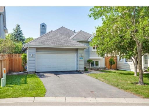 15635 17th Avenue N, Plymouth, MN 55447
