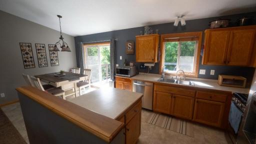 895 Marigold Drive, Cambridge, MN 55008