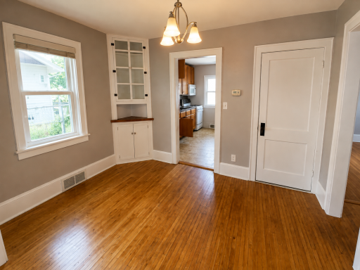 812 Pedersen Street Dining Room.png