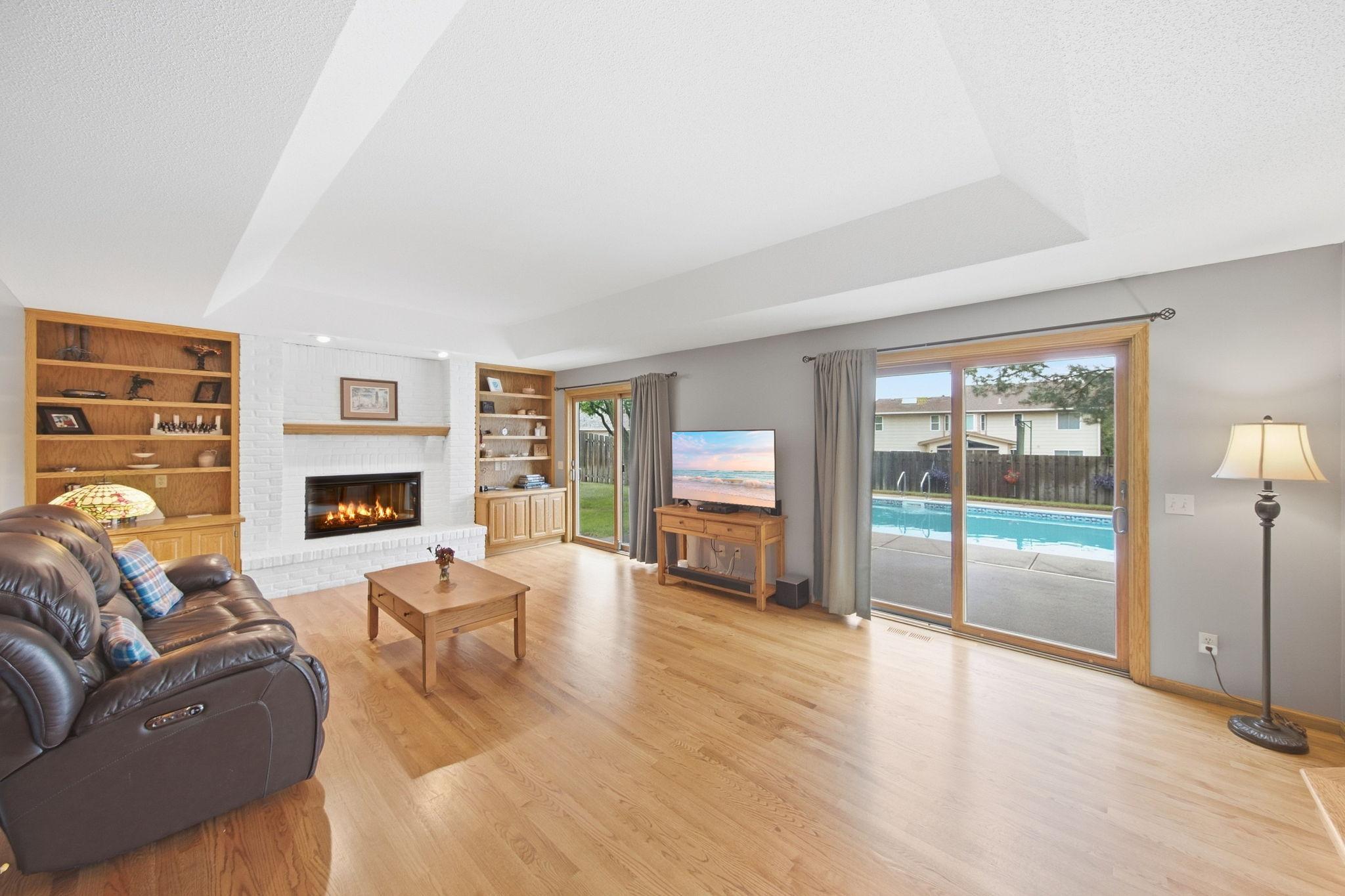 8-web-or-mls-4630_Valley_Forge_Ln_N_Minneapolis_MN_55442_024.jpg