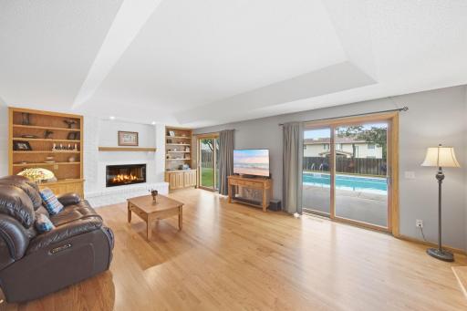 8-web-or-mls-4630_Valley_Forge_Ln_N_Minneapolis_MN_55442_024.jpg