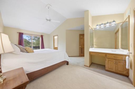 22-web-or-mls-4630_Valley_Forge_Ln_N_Minneapolis_MN_55442_002.jpg