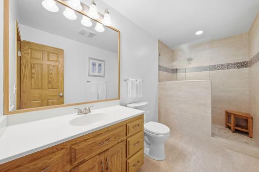 24-web-or-mls-4630_Valley_Forge_Ln_N_Minneapolis_MN_55442_006.jpg
