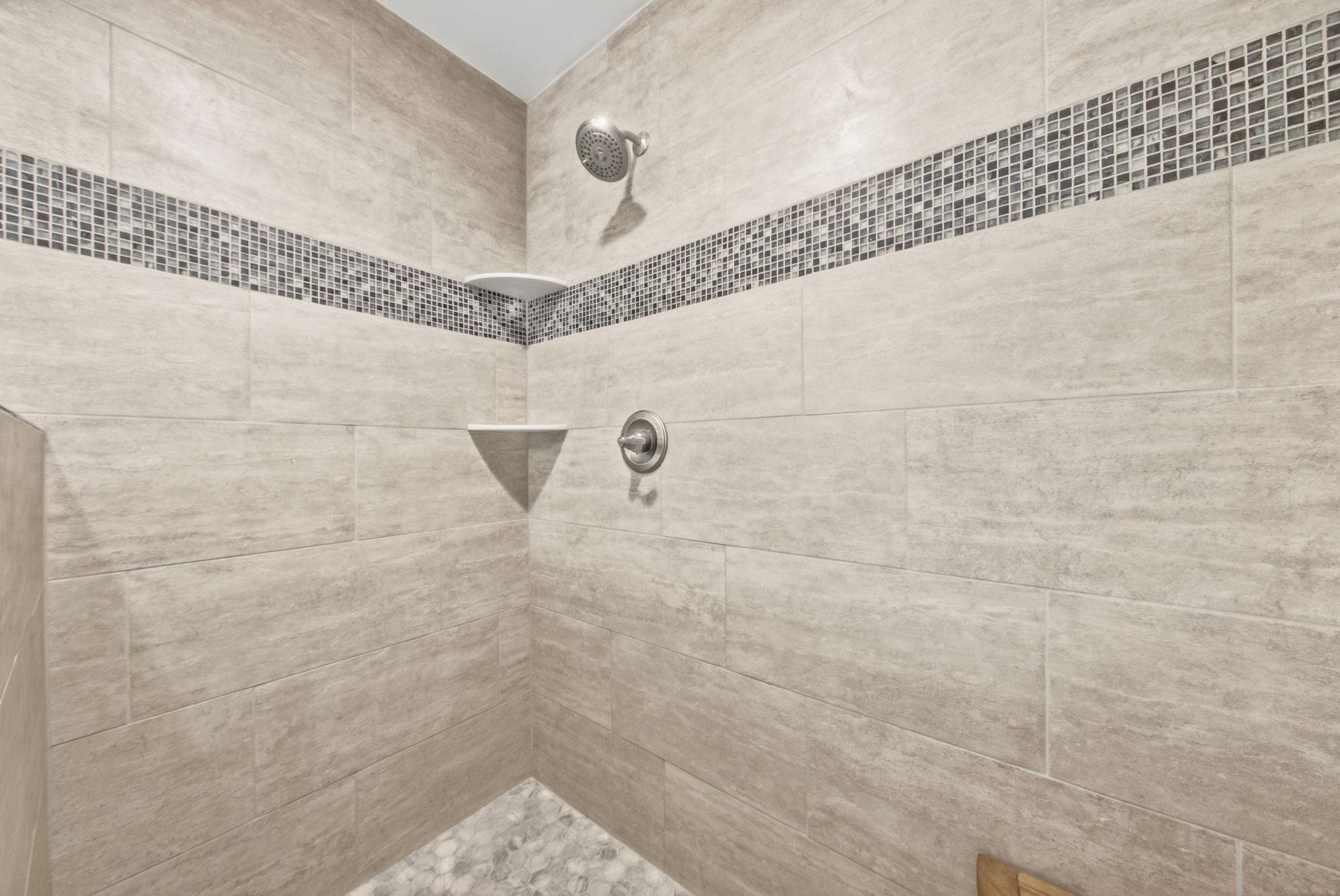 25-web-or-mls-4630_Valley_Forge_Ln_N_Minneapolis_MN_55442_007.jpg