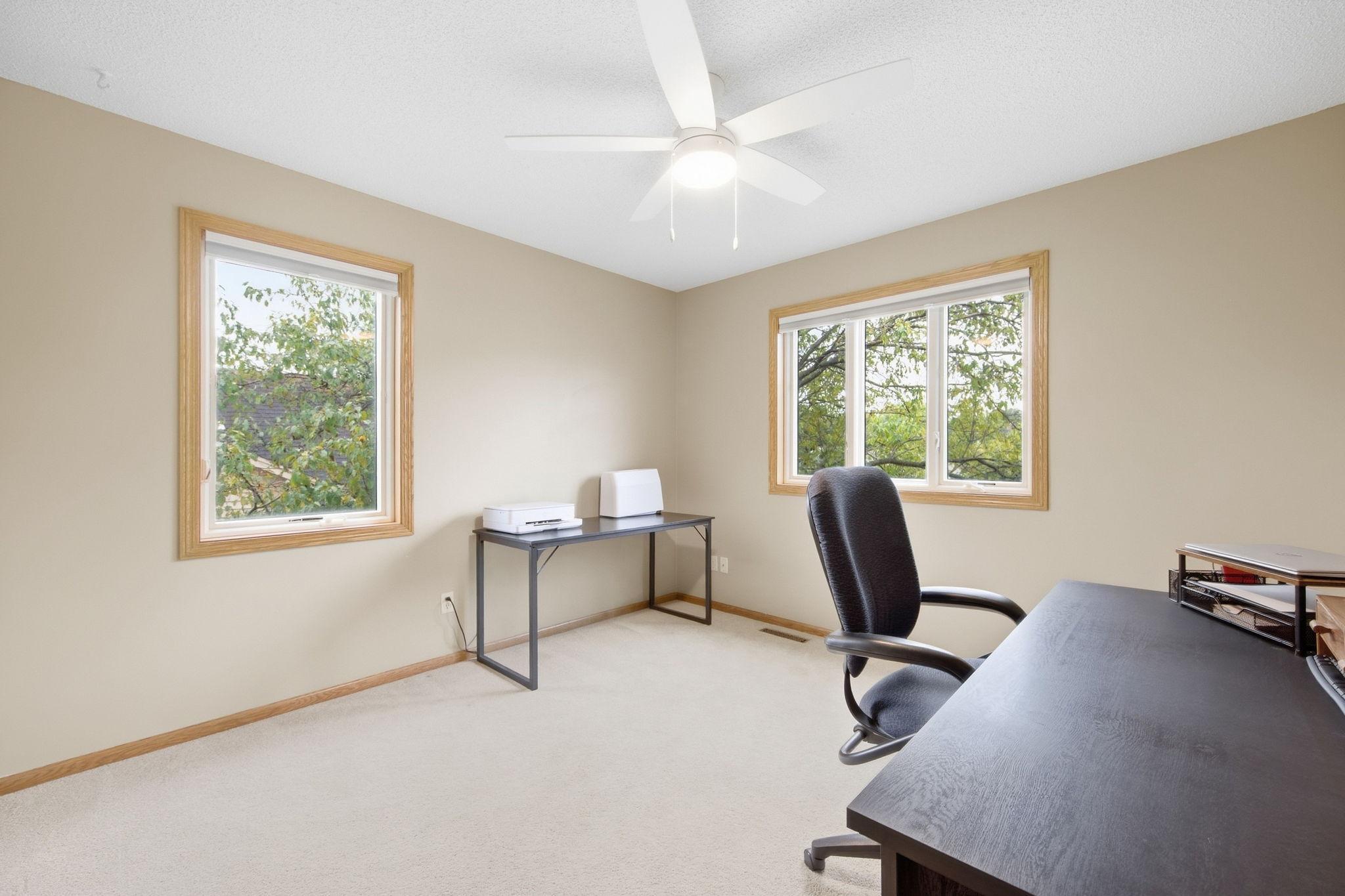 29-web-or-mls-4630_Valley_Forge_Ln_N_Minneapolis_MN_55442_012.jpg