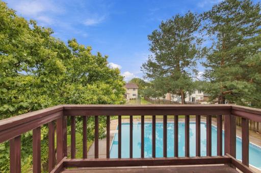 44-web-or-mls-4630_Valley_Forge_Ln_N_Minneapolis_MN_55442_005.jpg