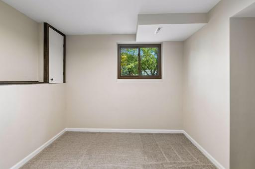 1080 Churchill Circle, Shoreview, MN 55126