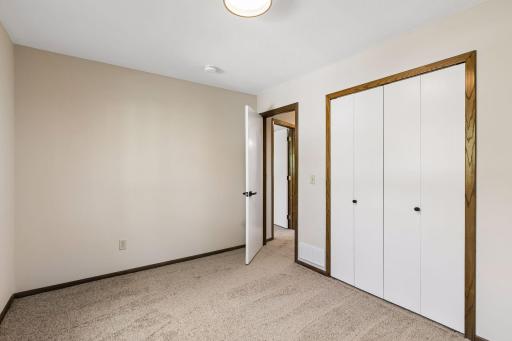 1080 Churchill Circle, Shoreview, MN 55126
