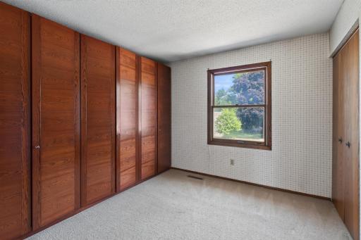 Upstairs Bedroom #4