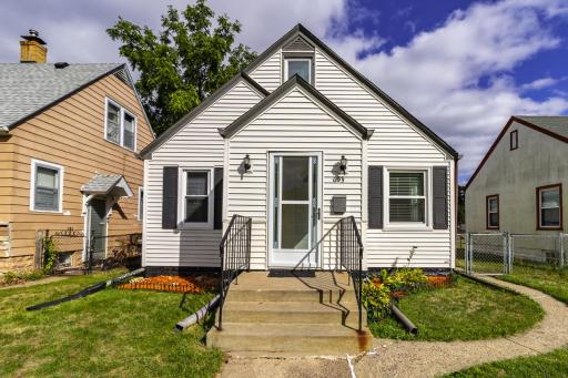 Maintenance free exterior with great curb appeal!