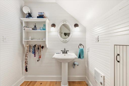 2nd floor Bath