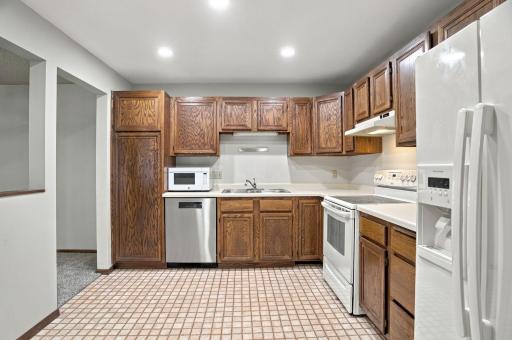 4385 Trenton Lane N, 212, Plymouth, MN 55442