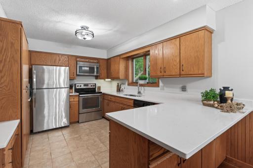 Photo for 23045 Plateau Drive, Lakeville, MN 55044 - listing #7146372 23045 Plateau Drive, Lakeville, MN 55044