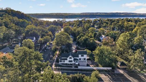Only blocks from downtown and the St. Croix River