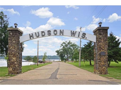 627 Locust Street, Hudson, WI 54016