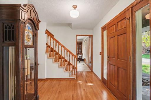 18604 Kristie Lane, Eden Prairie, MN 55346