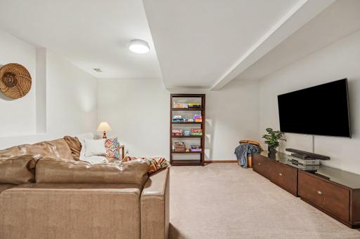 18604 Kristie Lane, Eden Prairie, MN 55346