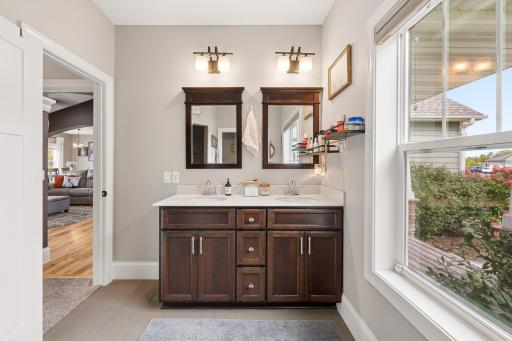 11003 Wesley Dr-MLS-22.jpg