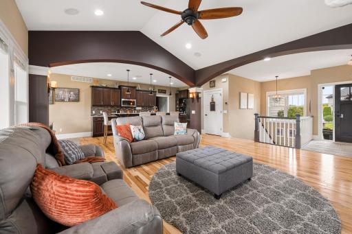 11003 Wesley Dr-MLS-6.jpg