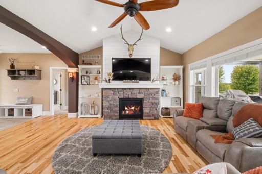 11003 Wesley Dr-MLS-4.jpg