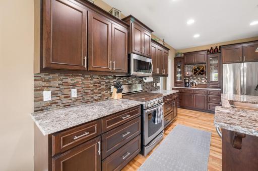 11003 Wesley Dr-MLS-9.jpg