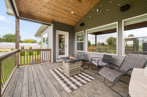 11003 Wesley Dr-MLS-17.jpg