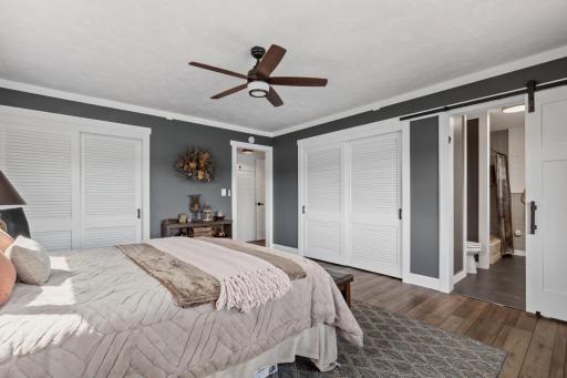 15601 Summit Drive, Eden Prairie, MN 55347