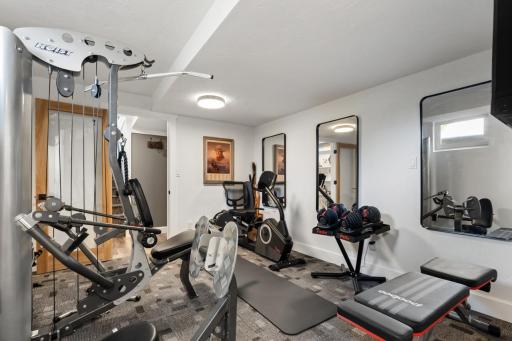 15601 Summit Drive, Eden Prairie, MN 55347