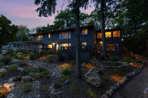 15601 Summit Drive, Eden Prairie, MN 55347