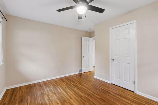 300 105th Avenue NE, Blaine, MN 55434