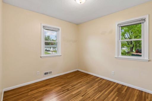 300 105th Avenue NE, Blaine, MN 55434