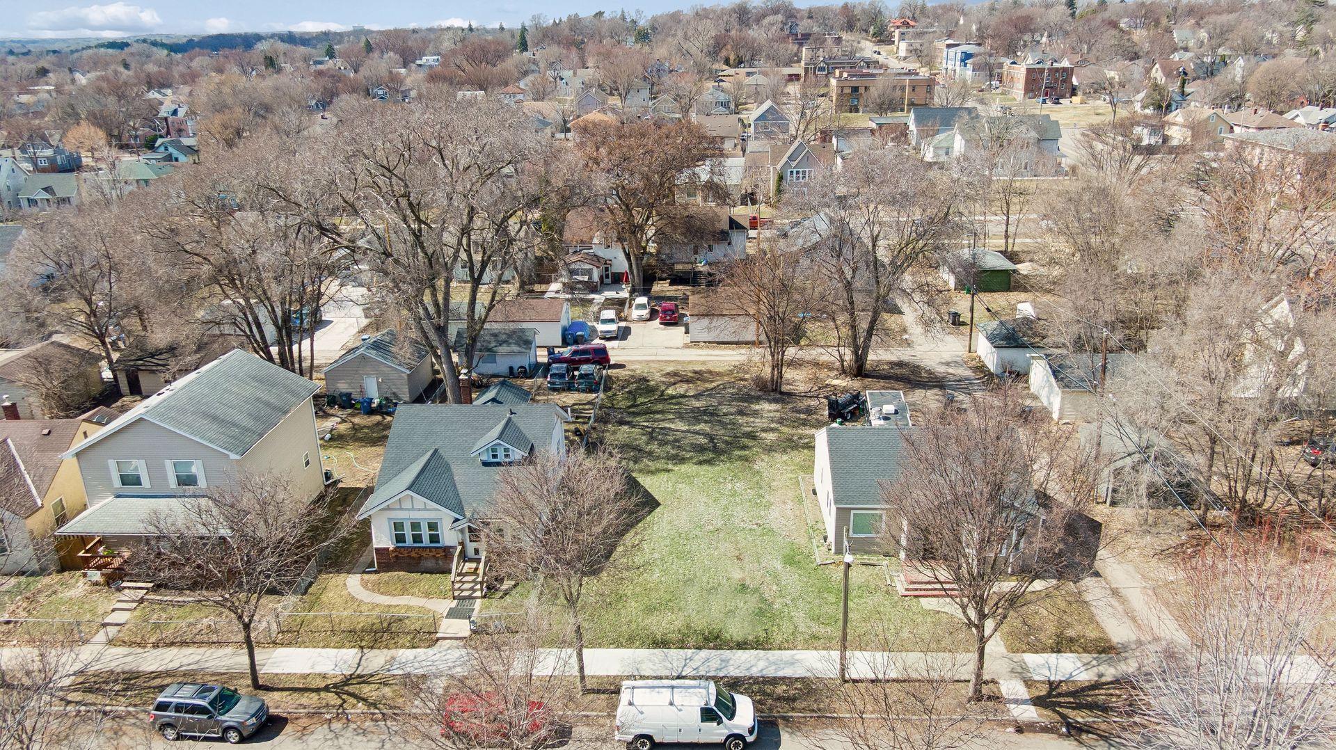 Property photo for 1815 Queen Avenue N, Minneapolis, MN 55411