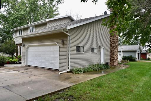 107 Circle Drive, Sibley, IA 51249