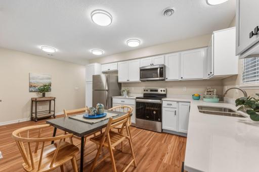 1360 Winthrop Street N, 2, Saint Paul, MN 55119