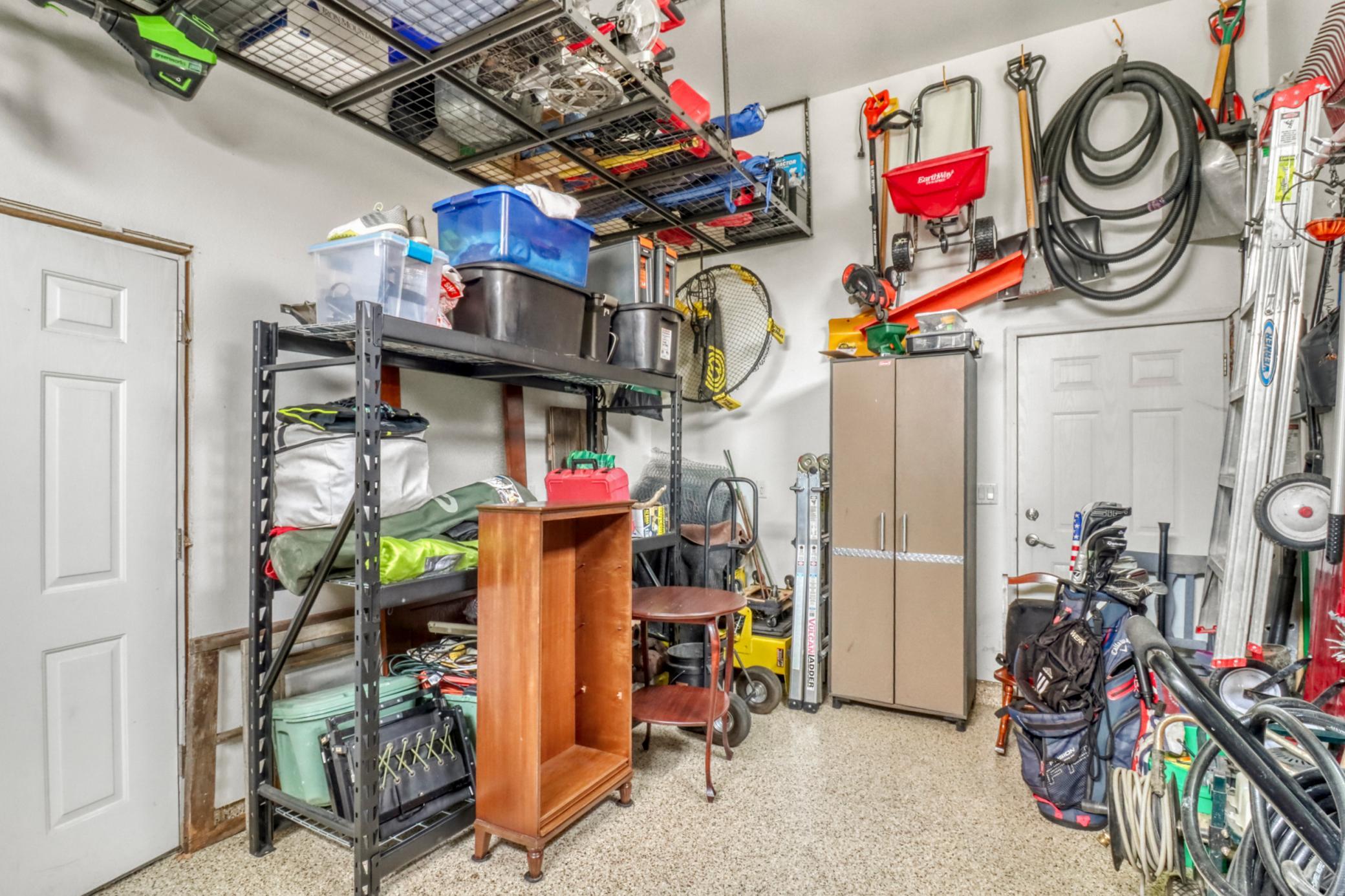 Garage1_2.JPG