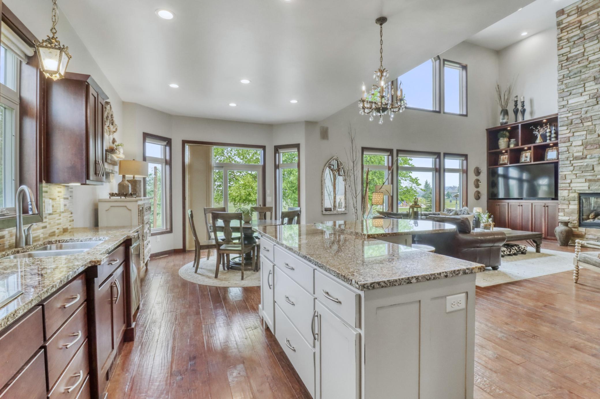 Kitchen1_6.JPG