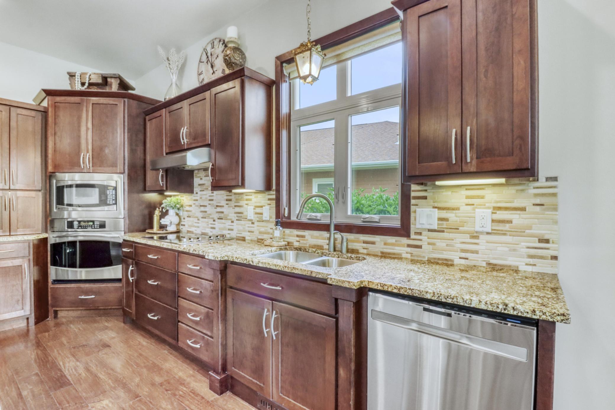 Kitchen1_8.JPG