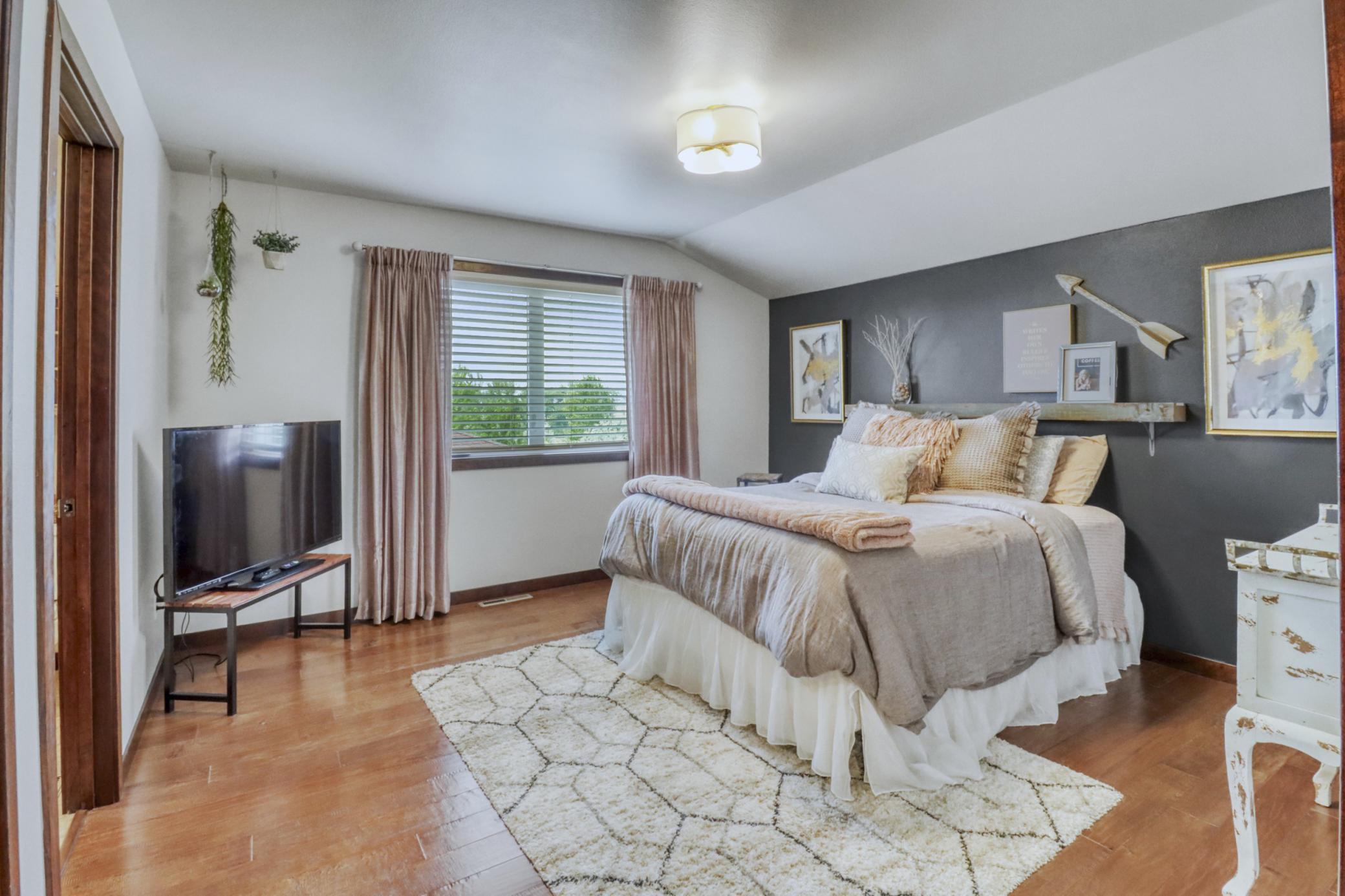 Upstairs Bedroom 3