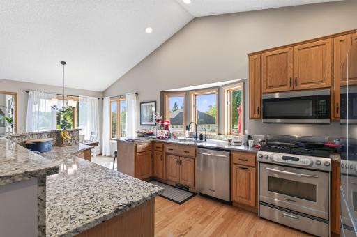 Updated kitchen w/granite counters